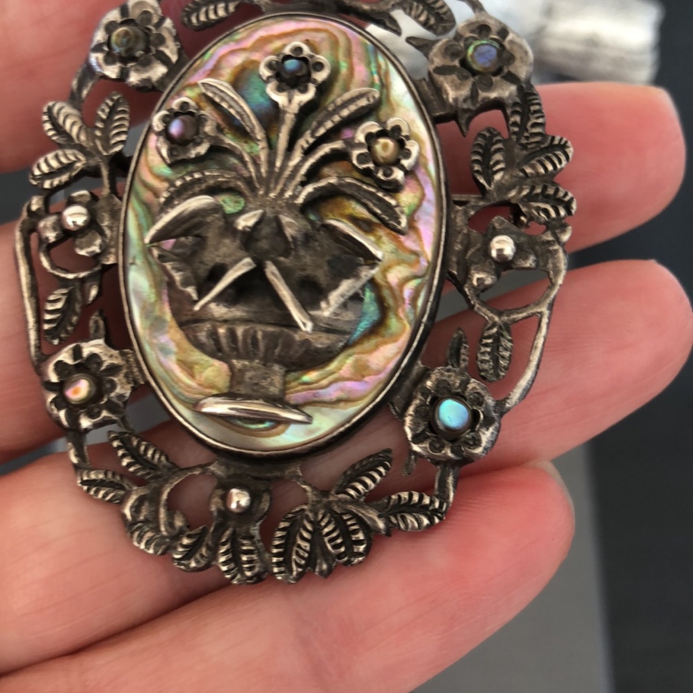 Signed Silver Abalone Brooch - Picture 2 of 11